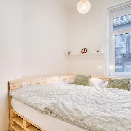 Charming Downtown Apartment Otilia